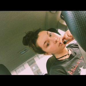 Meet your Posher, Alexys